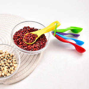 ช้อนตวงพลาสติกสีสันสดใสชุด 5 ชิ้นเครื่องมือทำอาหารในครัวเกรดอาหารพร้อมเครื่องหมายสำหรับการอบและการปรุงรส - Product Image 1