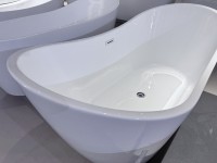 Baignoire autoportante en acrylique sur mesure, design moderne, écologique, garantie 5 ans, drain d'angle, drain pour trempage, noir mat, blanc