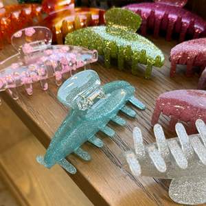 Liwu nuevo 11cm acrílico pinza para el cabello clásico Simple SIETE DIENTES brillo pinza para el cabello deslumbrante brillante para uso diario - Product Image 3