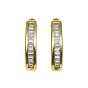 Orecchini in Oro E4246 con Diamanti Taglio Baguette, Classici da Donna per Uso Quotidiano, Colore G, Diamanti Naturali - Product Image 1