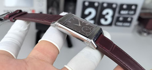 Reloj Clásico de Lujo con Esfera Borgoña, Estilo Cuadrado con Tapa Abatible, Unisex, Mecánico Automático, Luminoso, para Ocasiones de Alto Nivel - Product Image 3