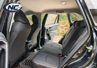 Voiture d'occasion 2023 Rav-4 SUV compact 2.0L Essence Automatique Conduite à gauche Version Urbaine 126KW Intérieur Luxe Foncé Chine Arrière