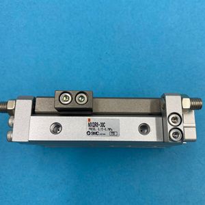 SMC MXQR8-30C <b>Slide</b> Cylinder Aluminum Body 0.15-0.7MPa Pressure General Use - Product Image 3