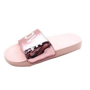 Sandali Estivi da <span class=keywords><strong>Donna</strong></span> con Stampa Lettering Metallizzata Lucida Ciabatte Comode - Product Image 5