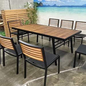 Ensemble de table à manger en teck de luxe moderne, style européen, mobilier de patio en aluminium et bois pour l'extérieur, idéal pour les hôtels, les villas et les dîners en jardin - Product Image 2