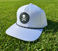 Casquette de golf personnalisée à 5 panneaux Casquette de camionneur sportive en sergé avec trou découpé au laser Casquette de baseball haute perforée avec logo en PVC