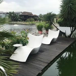 户外花园床沙发床热卖豪华塑料户外家具现代游泳池白色塑料日光浴床躺椅