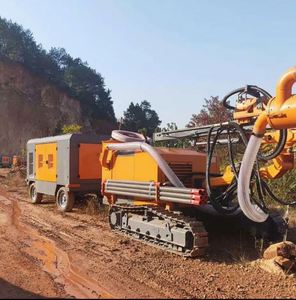 Foreuse hydraulique complète sur chenilles HJH B9 pour forage par percussion directe (DTH) |   140 kW, 110 150 mm, 32 m de profondeur |   Machine de dynamitage pour carrières et mines en terrasse ouverte - Product Image 6