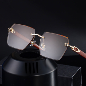 Kacamata Sunglasses Partagas Retro <span class=keywords><strong>Designer</strong></span> Custom Logo Photochromic Rimless Leopard Head Wood Grain Colors Arms UV400 untuk Pria - Product Image 3