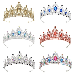 Diadème de Mariage Scintillant en Métal avec Strass et Cristaux pour Femme – Couronne Décorative et Accessoire de Spectacle - Product Image 1