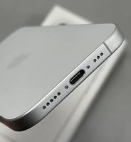 Téléphones portables d'occasion en gros pour iPhones, authentiques, débloqués, reconditionnés, 8 Go de RAM, appareil photo 48 MP, écran 6,1 pouces, stockage US 128 Go/256 Go, scellés