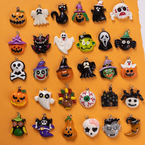 Halloween Harz-Anhänger Gruselige Geister Kürbisse Fledermäuse Hexen DIY Bastelzubehör - Product Image 1