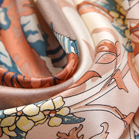 Prix d'usine Nouvelle arrivée Impression numérique Petit carré Design personnalisé Logo 90cm Foulard en soie de mûrier Été
