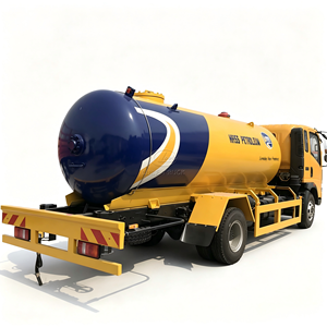 Camión Cisterna Pequeño HOWO para GLP, Tanque de 7000L, Vehículo Portátil para Llenado de Gas Licuado - Product Image 2