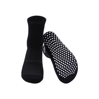 Vente en gros Chaussettes de sport de football unisexes noires écologiques en bambou à haute compression et antidérapantes avec logo antidérapant pour hommes
