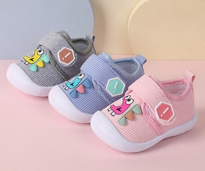 Scarpe per Neonati e Bambini Piccoli Primavera e Autunno Suola Morbida 0-1-2 Anni Scarpe di Tela per Bambini Scarpe in Tessuto con Disegni Cartoon - Product Image 1