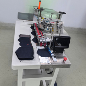 Machine de couture industrielle entièrement automatique pour vêtements en jean, avec ensachage avant et arrière sans repassage - Product Image 1