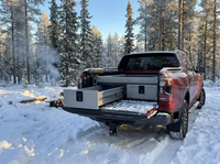 PULS Abschließbares Aluminium-Ladeflächenaufbewahrungssystem mit 2 Schubladen & Ausziehfach für 4x4 Offroad-Laderaum-Organizer