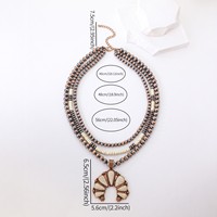 Collier bohème fait main en cuivre antique, perles Navajo, pierres howlite, chaîne à plusieurs rangs avec pendentif en turquoise blanche