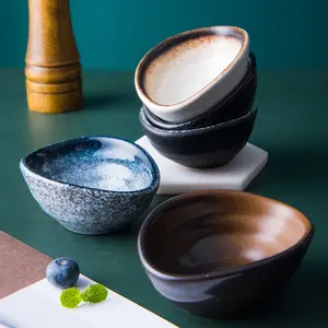 复古风格陶瓷碗套装，可爱的橄榄形小酱碗，寿司盘和寿司开胃菜酱油碗，番茄酱