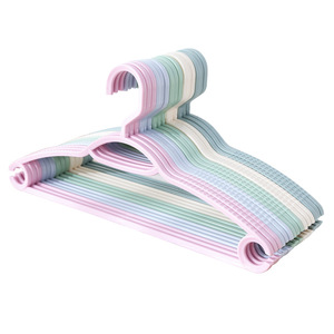 Cintres en plastique antidérapants rectangulaires pour vêtements, pantalons et cravates – Organisateur de garde-robe – Couleurs nordiques - Product Image 5