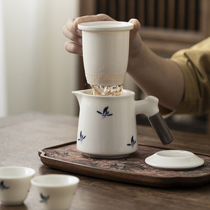 Wholesale of Small <b>Sets</b> of Travel <b>Tea</b> <b>Sets</b> Made of Jadeite White Porcelain One Pot and Four Cups Portable for Outdoor Use - Product Image 2