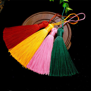 Classic 8Cm Short Thick Tassel Chinese Style Polyester For Clothing <b>Bookmarks</b> Phone Cases USB Flash Drives Wholesale - Product Image 1