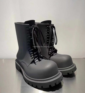 Nouvelles Bottes Lacées Luxe Bout Exagéré Épaisse Semelle Pluie Neige Vintage Hommes Cheville Derbies Noires Stéroïdes avec Boîte - Product Image 2