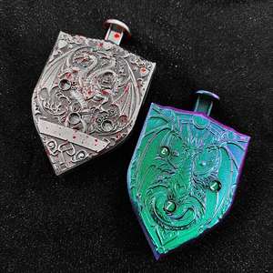 מכירה חמה <span class=keywords><strong>2026</strong></span> DND Shield סִגְנוֹן קוביות מתכת חרוטות בדוגמת דרקון קוביות פוליהדרליות למשחקי שולחן <span class=keywords><strong>RPG</strong></span> D&D - Product Image 3