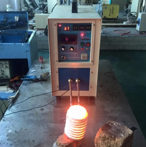 Machine de chauffage par induction haute fréquence 15KW pour le traitement thermique et le forgeage des métaux - Product Image 4