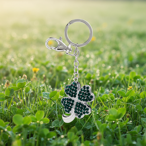 Portachiavi Quadrifoglio con Ciondolo in Cristallo Verde, Accessorio di Moda - Product Image 3