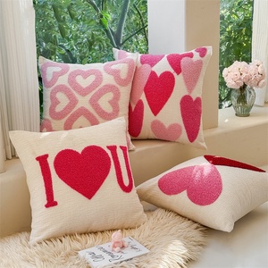 Nuova custodia per <span class=keywords><strong>cuscino</strong></span> personalizzata con ricamo a cuore <span class=keywords><strong>rosa</strong></span> di san valentino - Product Image 1