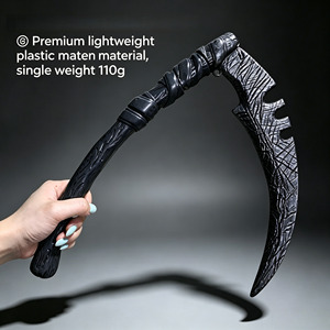 Falce del Mietitore in Plastica Leggera da 39 cm, Smontabile, con Texture Effetto Crepa e Manico Ritorto, per Adulti, Accessorio per Travestimenti di Halloween e Cosplay - Product Image 1