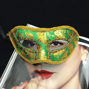 Tela estampada al por mayor Z796 para fiestas con diseño de media cara dorada de Halloween - Product Image 5