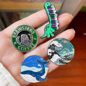 Tùy Chỉnh Ve Áo Pins Nhà Máy Bán Buôn Phim Hoạt Hình Ve Áo Pins Kim Loại Kẽm Hợp Kim Nam Châm Huy Hiệu Thiết Kế Logo Mềm Mại Và Cứng Men Pin - Product Image 4