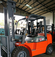 Chariot élévateur contrepoids robuste CPC40 de 4 tonnes pour manutention de matériaux, idéal pour l'entreposage intérieur
