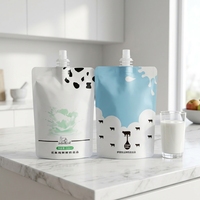 Herbruikbare staande plastic zakken met tuit voor melk, dranken en sappen, op maat gemaakte drinkzakken met tuit.