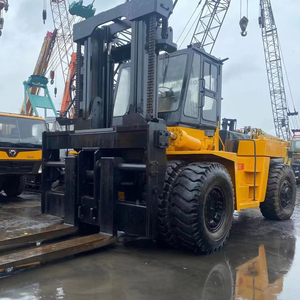 Chariot élévateur d'occasion KOMATSU FD300 pour travaux de terrassement - Offre Spéciale - Product Image 1