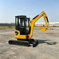 Mini-excavatrice à moteur d'une capacité de 2,5 tonnes avec cabine fermée pour applications de chargement