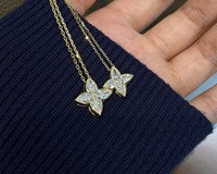 Estilo Hailey, Oro de 18K, Combinación de Flor de Cuatro Hojas y Diamante en Forma de Lágrima con Diamantes Completos, Elegancia Europea IGI de la Colección Lady ICON