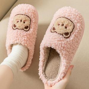 Produits phares : Pantoufles en fourrure à semelle TPR pour femmes, avec dessus en velours corail, les plus populaires - Product Image 5