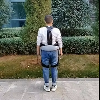 Escalade en montagne, randonnée, escalade d'escalier, exosquelette, marche assistée par robot portable