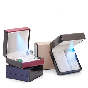 Boîte à bijoux LED élégante et atmosphérique, emballage de petite boîte cadeau exquise, vente en gros de boîtes à bijoux - Product Image 6