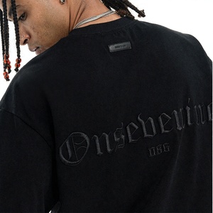 Camiseta Negra Bordada para Hombre, Talla Grande, Manga Corta, Cuello Redondo, Algodón, Estilo Urbano, con Logotipo Personalizado - Product Image 3