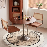 Petite table à manger ronde de style vintage avec plateau en bois de frêne et pieds en acier inoxydable en forme de tulipe pour usage domestique