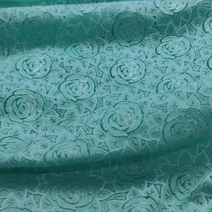 82% विस्कोज़ 18% पॉलिएस्टर फीता फूल 3 डी डिजाइन वेडिंग ड्रेस स्कर्ट कपड़े के टुकड़े टुकड़े टुकड़े और जैक्वार्ड बुना हुआ सादा रंग - Product Image 3