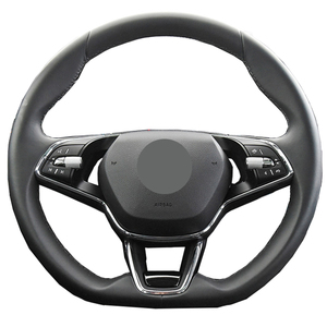 Housse de volant de voiture en cuir microfibre cousue à la main modèle personnalisé 38CM pour <span class=keywords><strong>Skoda</strong></span> Octavia PRO <span class=keywords><strong>KAROQ</strong></span> 2021-2022 - Product Image 3
