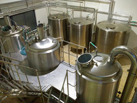 Système de brassage de bière Cassman 4000L avec cuve sous pression, moteur PLC et chauffage à vapeur HLT