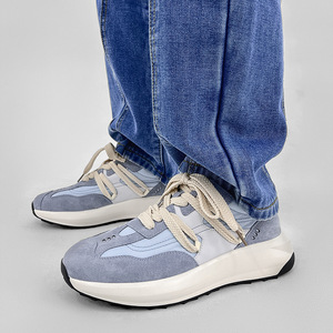 Zapatillas de Cuero de Diseño Personalizado Estilo Etiqueta Blanca 2026, Zapatillas Casuales para Caminar, Zapatos para Hombre - Product Image 1