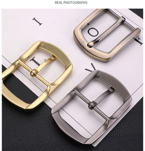 Gouden, zilveren en gekleurde, op maat gemaakte merkspeldgesp van legering voor heren en dames - Product Image 2